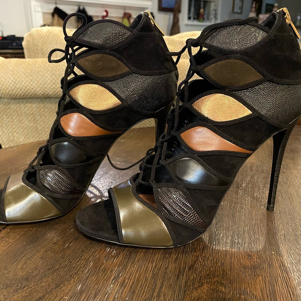 NEW!   SALVATORE FARRAGAMO FELICITY Stiletto lace up shoes ❤️‍🔥❤️‍🔥